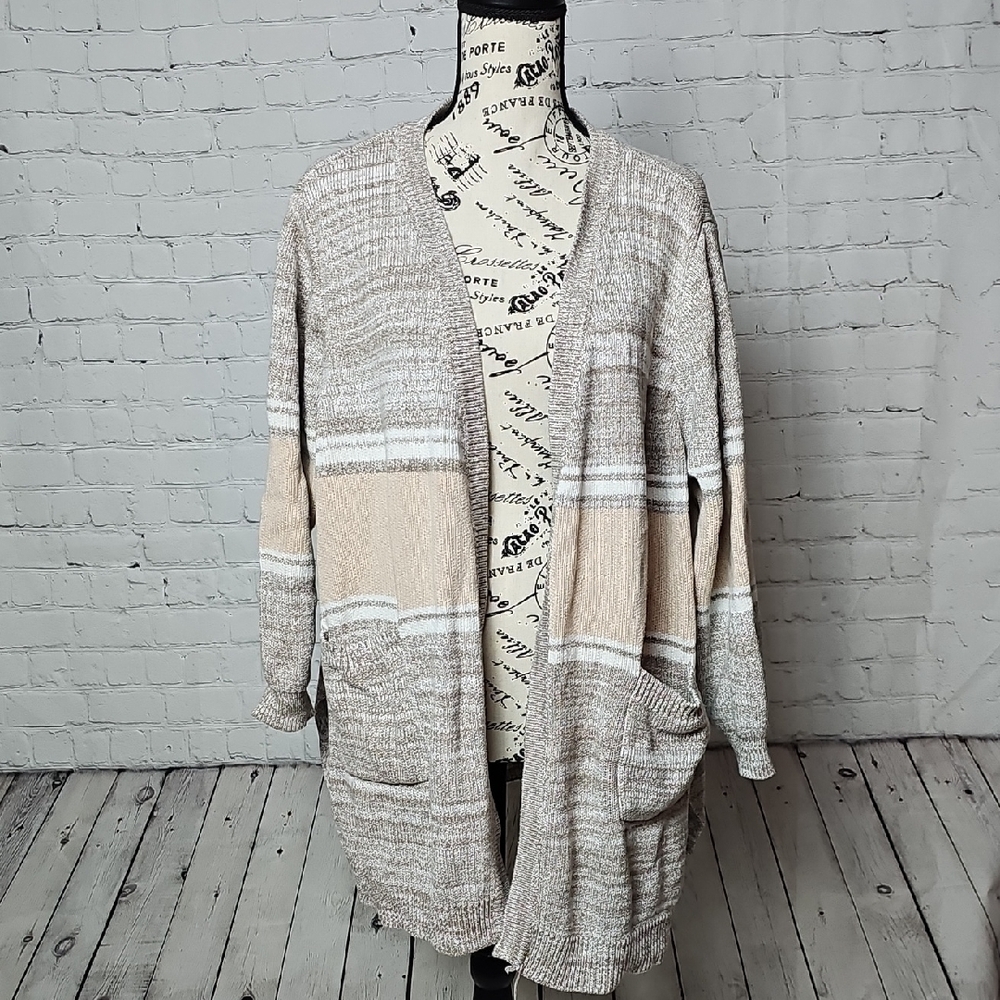 Elegant Beige and White Women's Cardigan